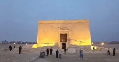 الغيوم تحجب ظاهرة تعامد الشمس الفريدة على معبد قصر قارون