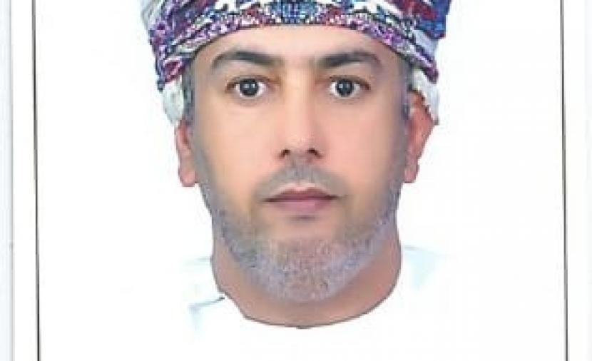 يوم الشباب العُماني وتحويل المعرفة إلى فرص عمل حقيقية